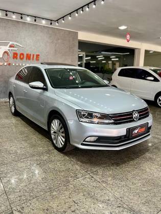 VOLKSWAGEN JETTA 1.4 16V TSI COMFORTLINE GASOLINA 4P TIPTRONIC VOLKSWAGEN JETTA 1.4 16V TSI COMFORTLINE GASOLINA 4P TIPTRONIC
